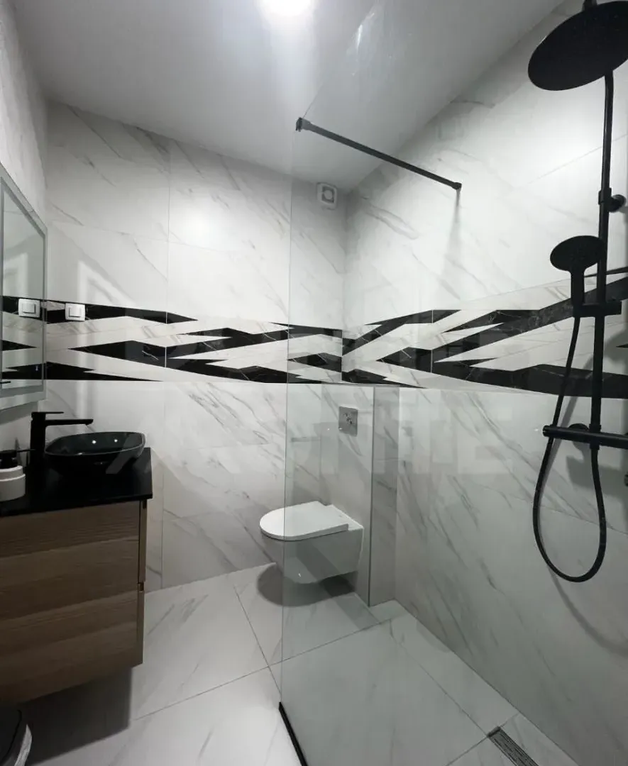 Rent, three bedroom apartment, 90m², Tivat, Crna Gora