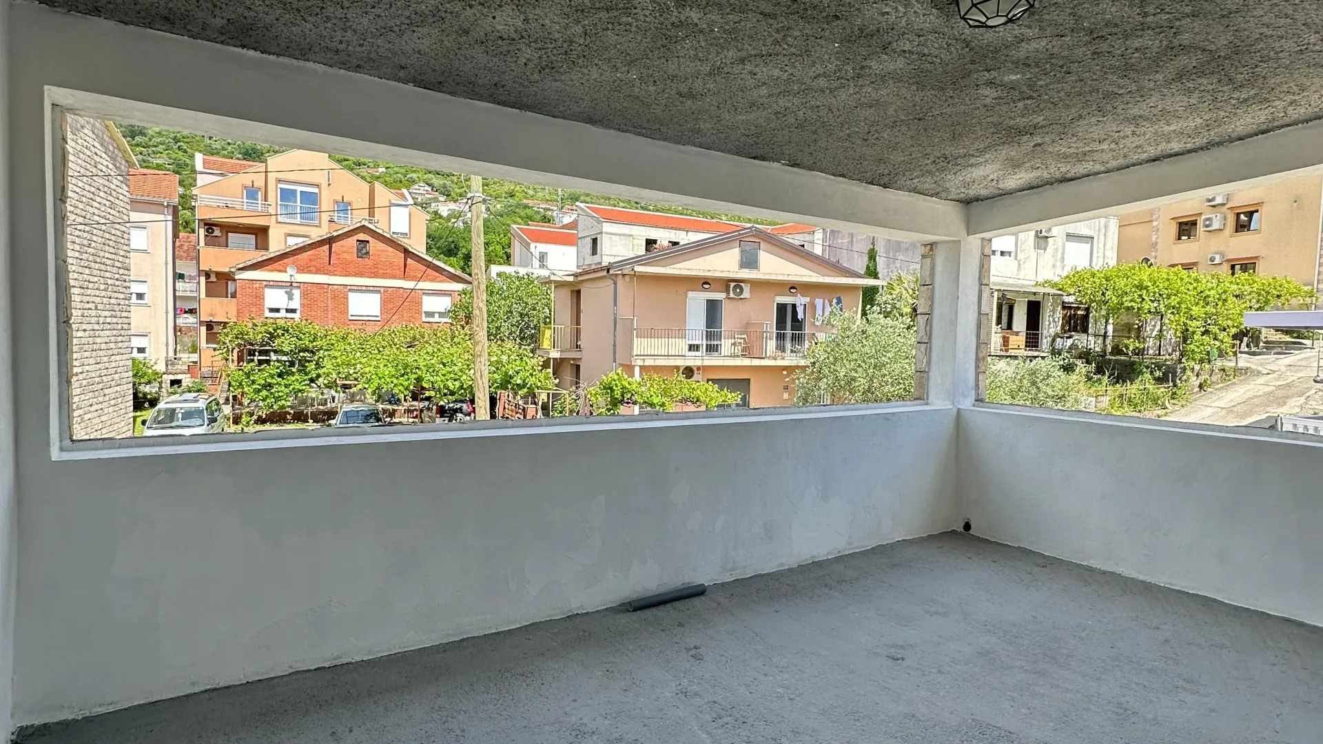 Rent, three bedroom apartment, 200m², Centar, Tivat