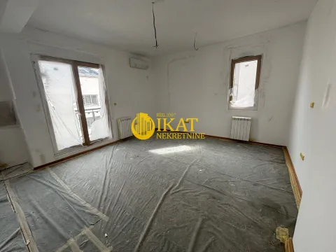 Prodaja, četvorosoban stan, 73m², Kluz, Zvezdara Sve Podlokacije - image 8