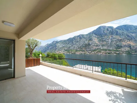 Prodaja, kuća, 520m², Muo, Kotor - image 28