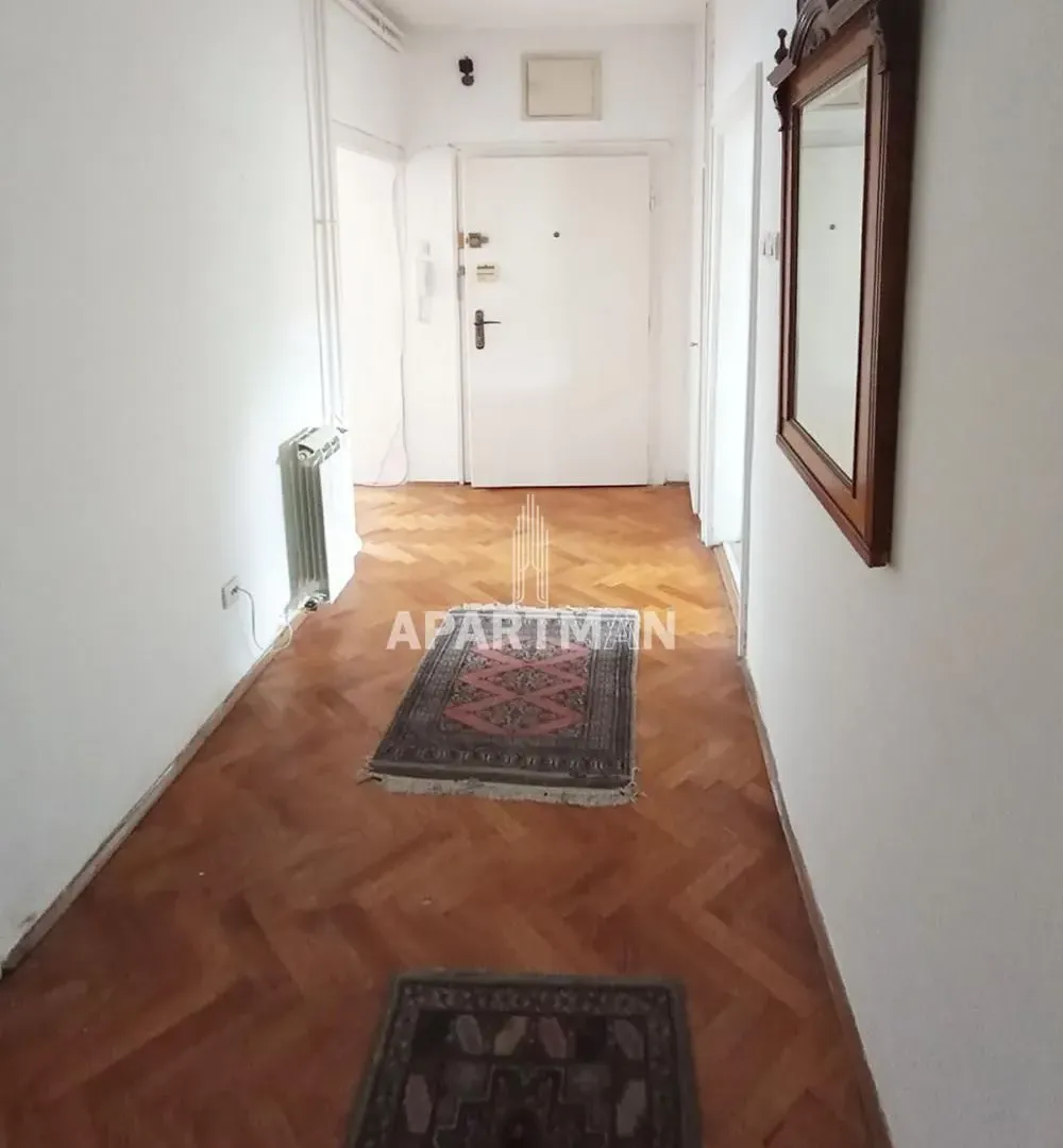 Prodaja, dvosoban stan, 53m², Kalenić Pijaca, Vračar Sve Podlokacije