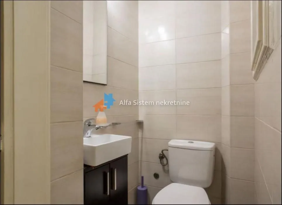 Izdavanje, trosoban stan, 80m², Zeleni Venac, Beograd