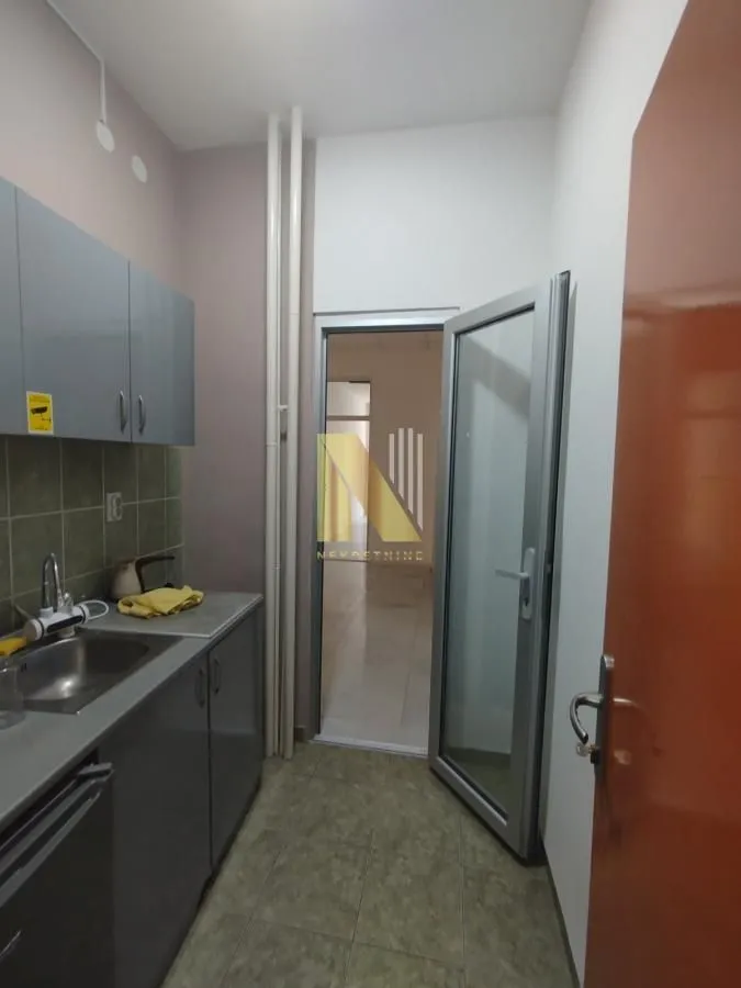 Rent, office space, 160m², Centar, Novi Sad