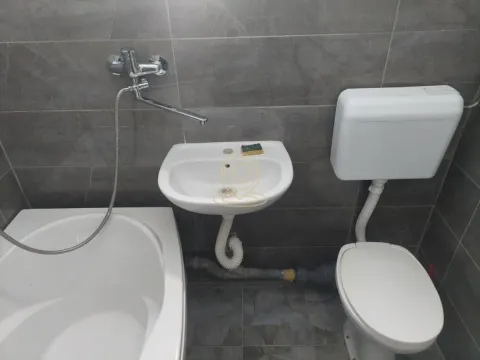 Prodaja, trosoban stan, 78m², Liman 3, Novi Sad Sve Podlokacije - image 9