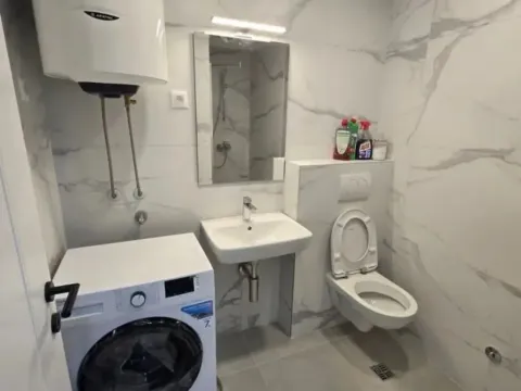 Izdavanje, jednosoban stan, 47m², Stari Aerodrom, Podgorica - image 5