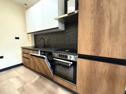 Izdavanje, jednosoban stan, 43m², Vezirov Most, Podgorica - image 6