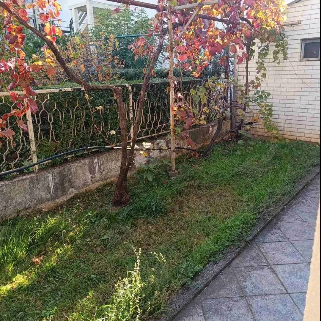 Rent, four bedroom apartment, 120m², Dalmatinska ulica, Podgorica