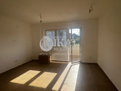 Prodaja, trosoban stan, 56m², Boleč, Grocka - image 2