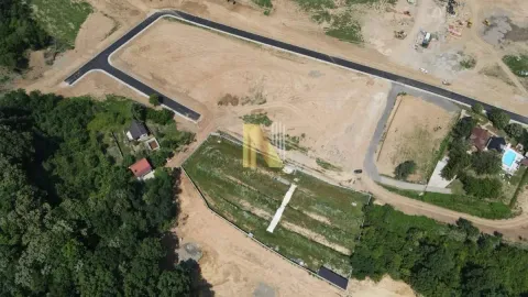 Pogled iz vazduha na građevinsko zemljište sa pristupnim putevima. - image 5