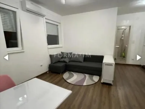 Rent, one bedroom apartment, 35m², Savski Venac, Beograd - image 3