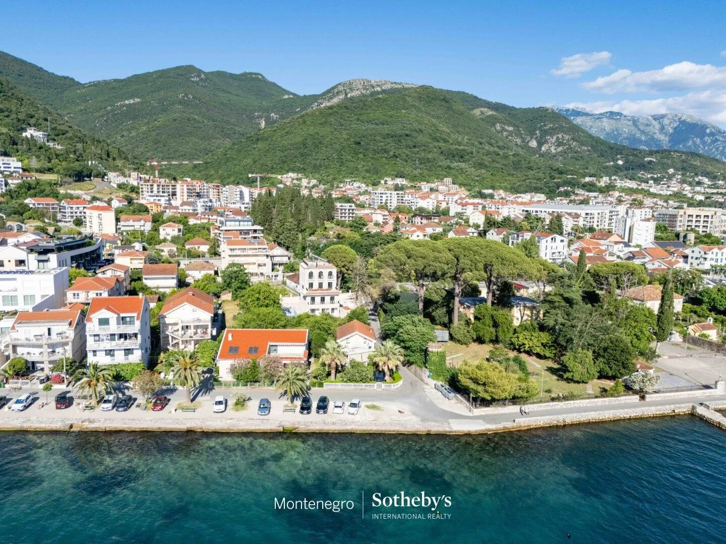 Prodaja, kuća, 410m², Donja Lastva, Tivat