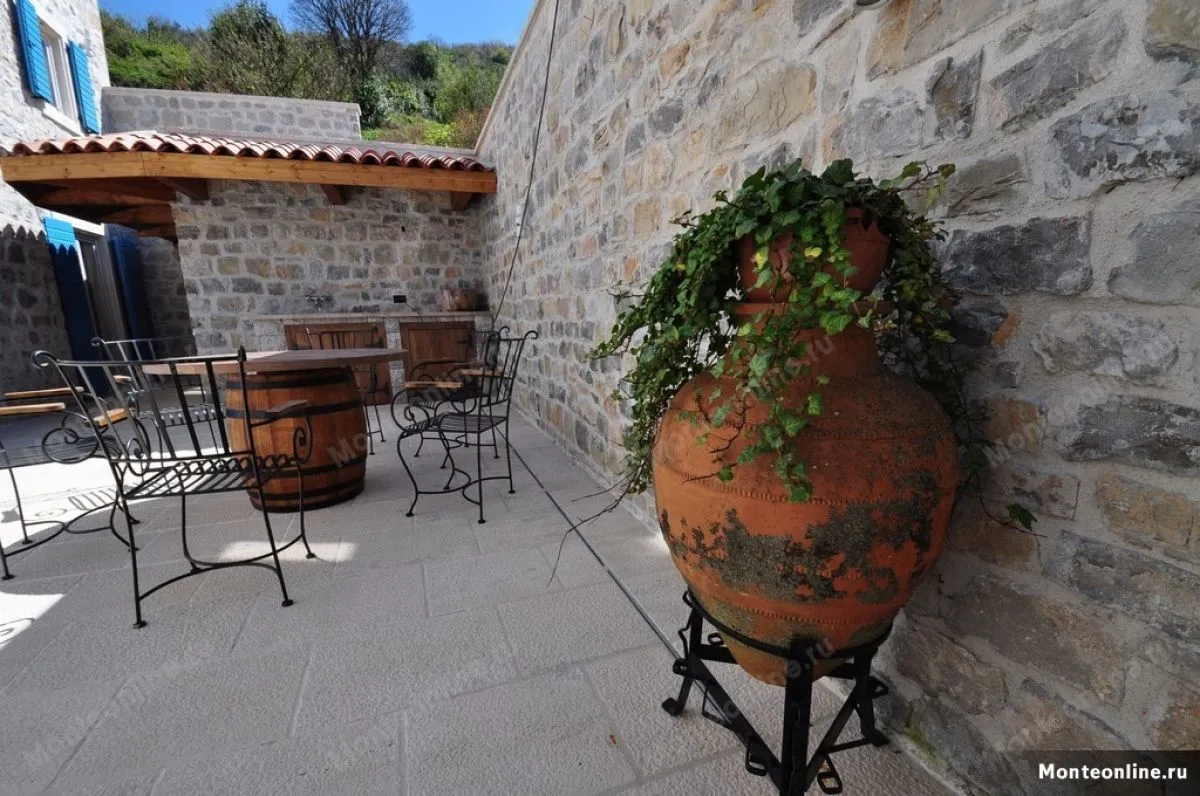 Prodaja, kuća, 105m², Tivat, Crna Gora