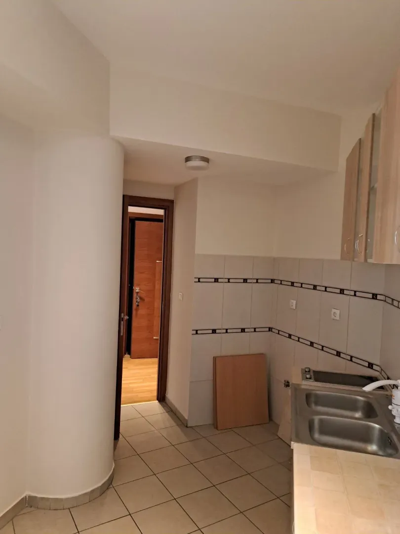 Rent, three bedroom apartment, 90m², Centar, Podgorica
