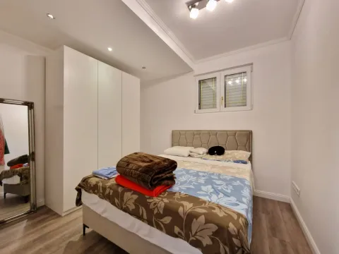 Prodaja, kuća, 250m², Budva, Crna Gora - image 13