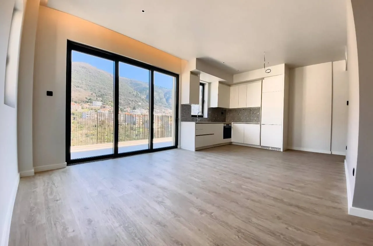 Prodaja, trosoban stan, 102m², Boka Place, Tivat