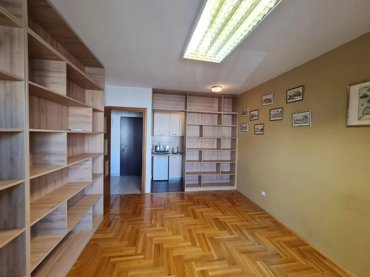 Rent, two bedroom apartment, 45m², Stari Aerodrom, Podgorica