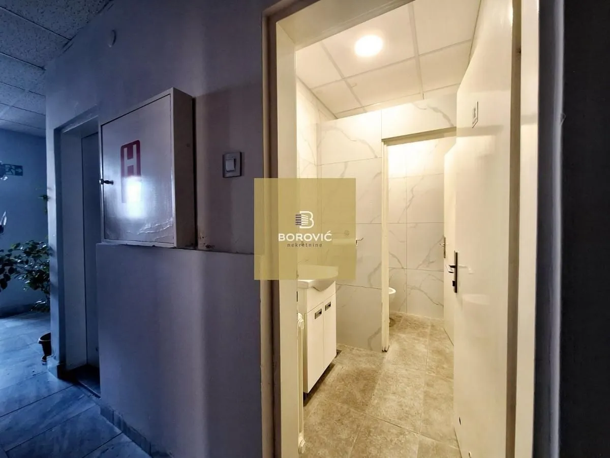 Sale, office space, 315m², Banovo Brdo, Beograd