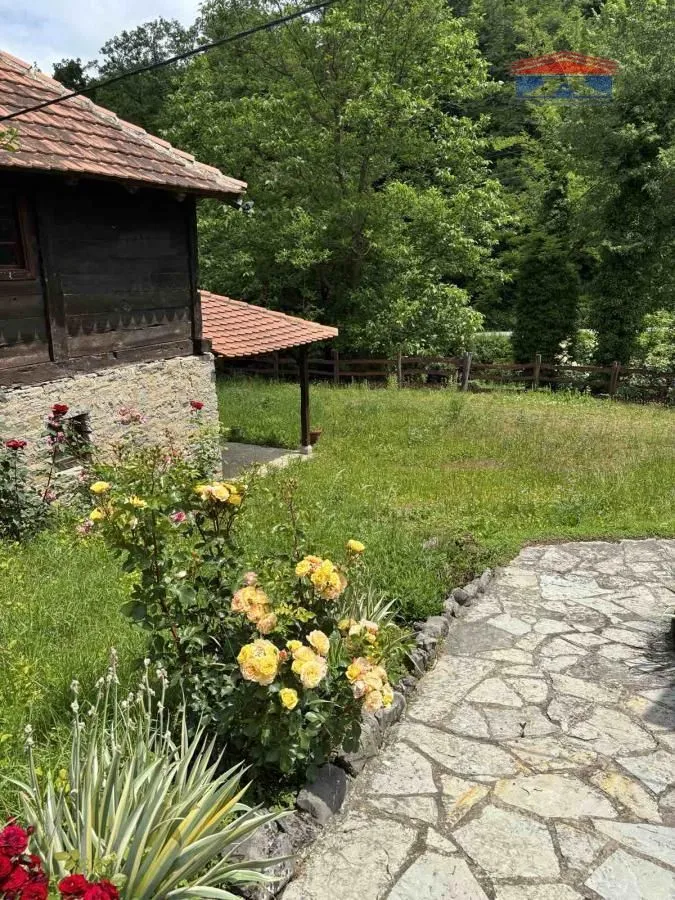 Prodaja, kuća, 146m², Ba, Ljig