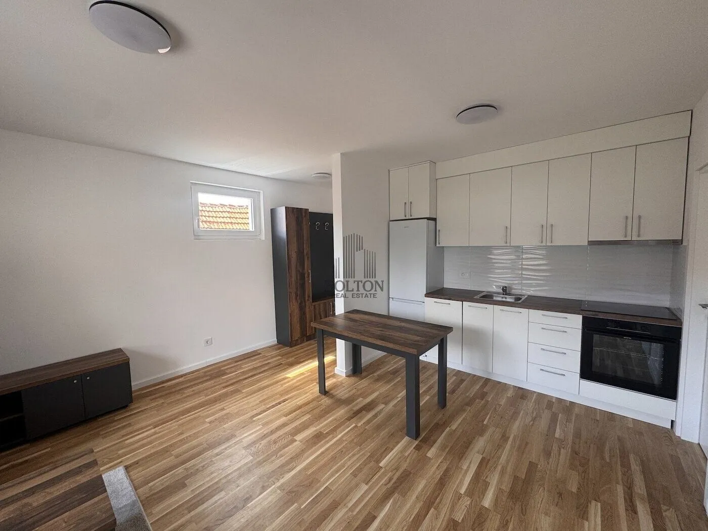 Rent, two bedroom apartment, 34m², Zvezdara, Zvezdara Sve Podlokacije