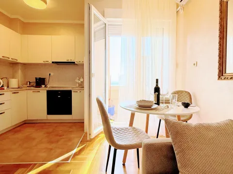 Rent, studio apartment, 30m², Tuški Put, Podgorica - image 2