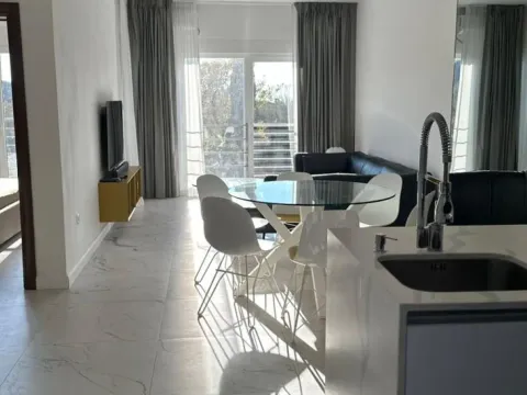 Sale, two bedroom apartment, 60m², Petrovac, Budva - image 12