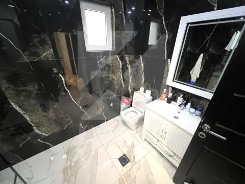 Izdavanje, kuća, 137m², Murtovina, Podgorica - image 12