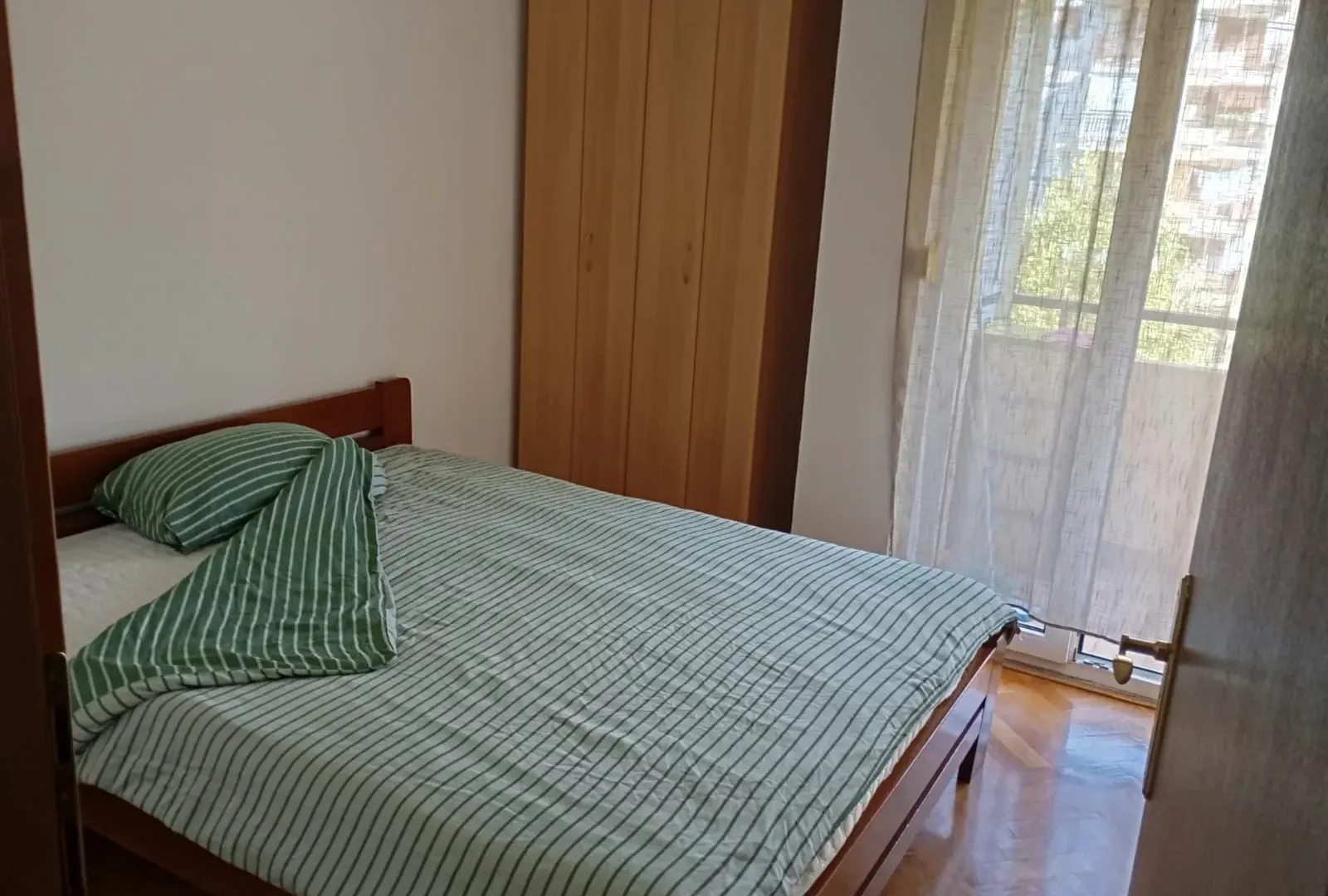 Izdavanje, jednosoban stan, 48m², Blok 6, Podgorica