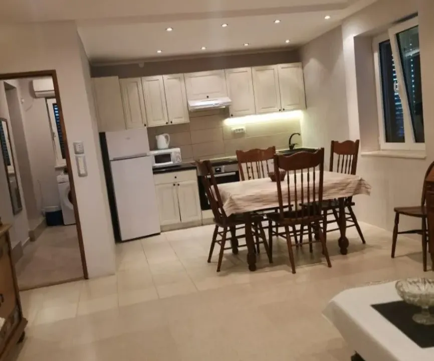 Rent, two bedroom apartment, 80m², Mažina, Tivat
