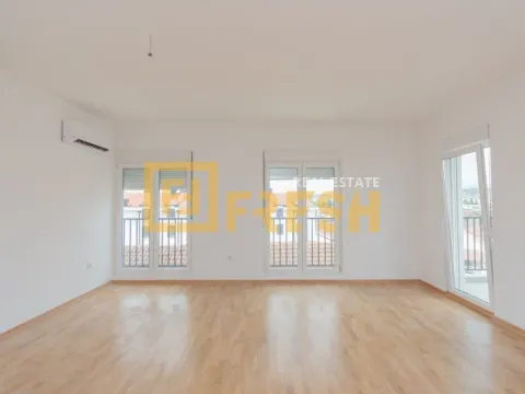 Prodaja, trosoban stan, 102m², Stara Varoš, Podgorica - image 4