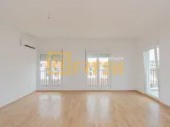 Sale, three bedroom apartment, 102m², Stara Varoš, Podgorica - image 4