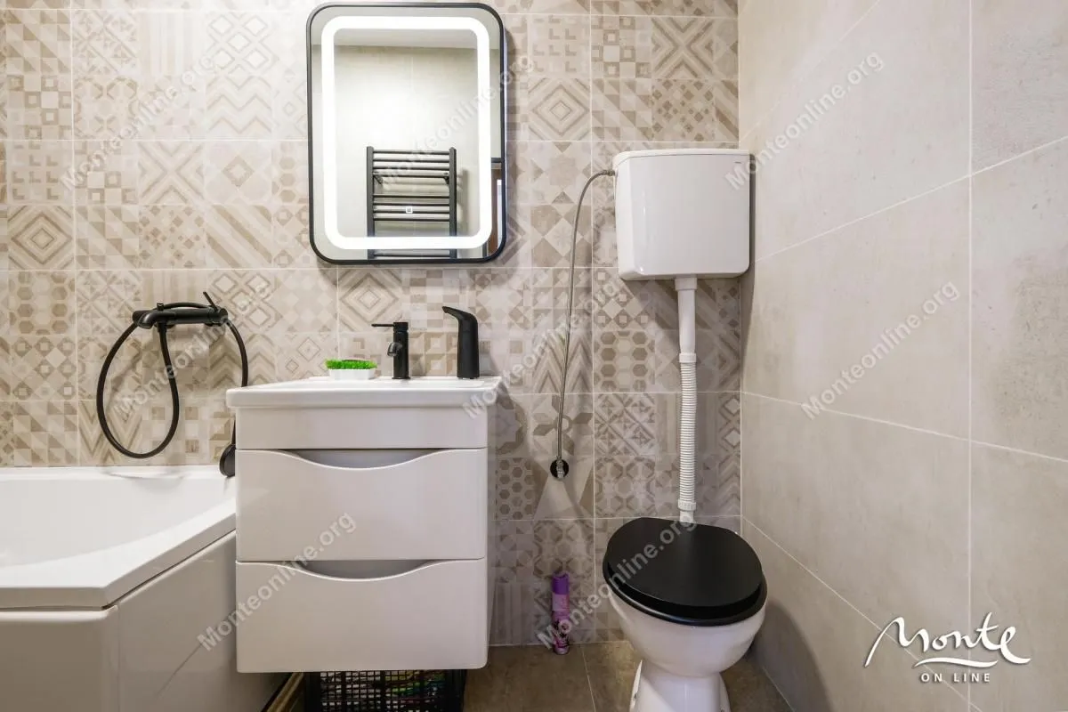 Prodaja, dvosoban stan, 77m², Tivat, Crna Gora