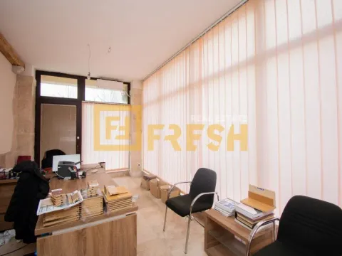 Prodaja, poslovni prostor, 67m², Preko Morače, Podgorica - image 2