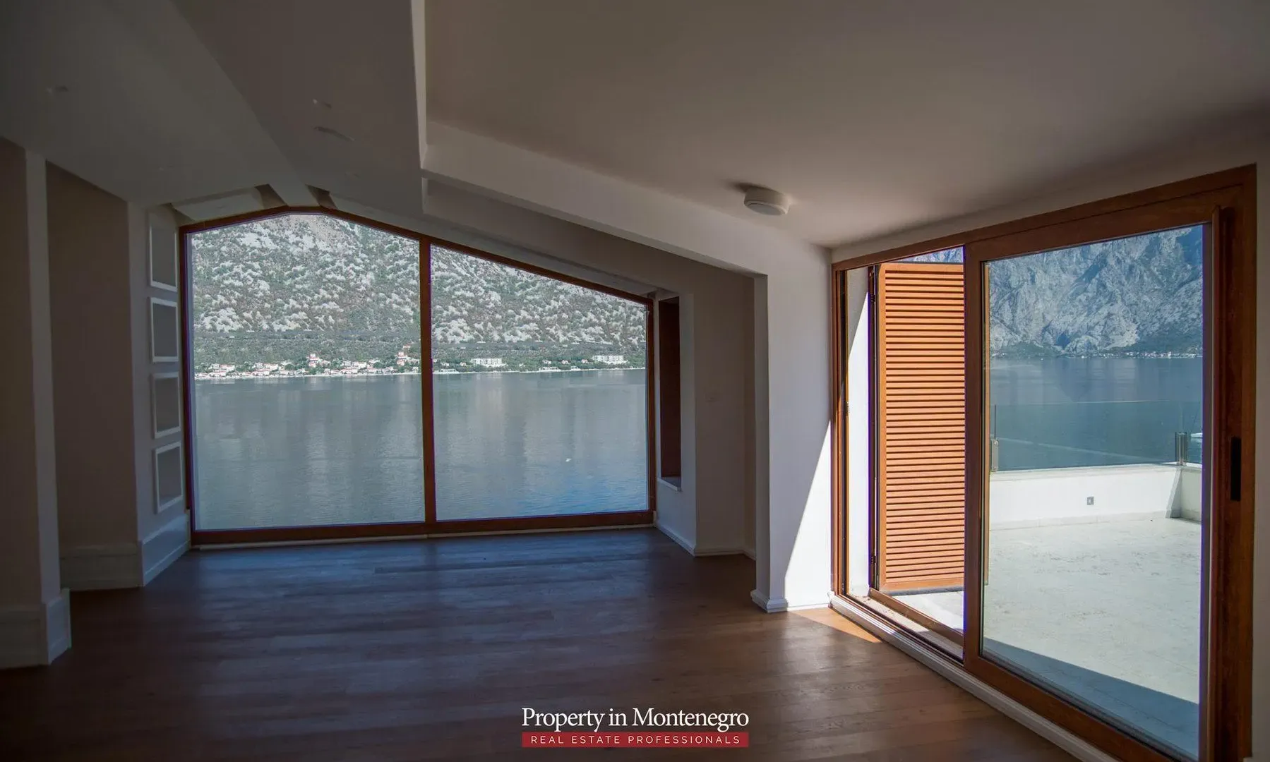 Prodaja, kuća, 585m², Stoliv, Kotor