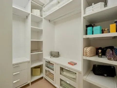 Sale, three bedroom apartment, 150m², Bečići, Budva - image 8
