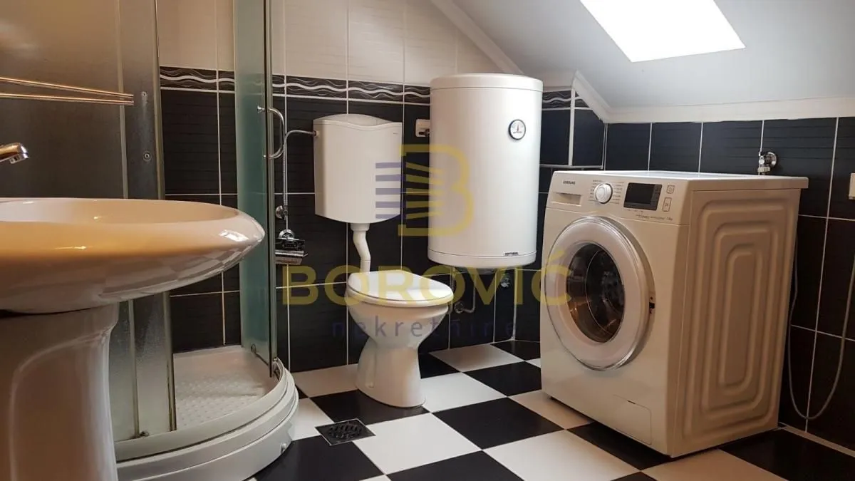 Prodaja, dvosoban stan, 84m², Labudovo Brdo, Beograd