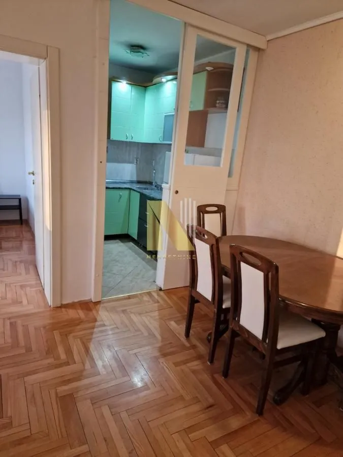 Izdavanje, dvosoban stan, 51m², Bulevar Evrope, Novi Sad Sve Podlokacije