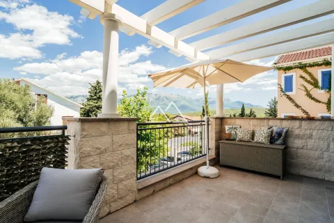 Prodaja, jednosoban stan, 71m², Luštica Bay, Tivat - image 2
