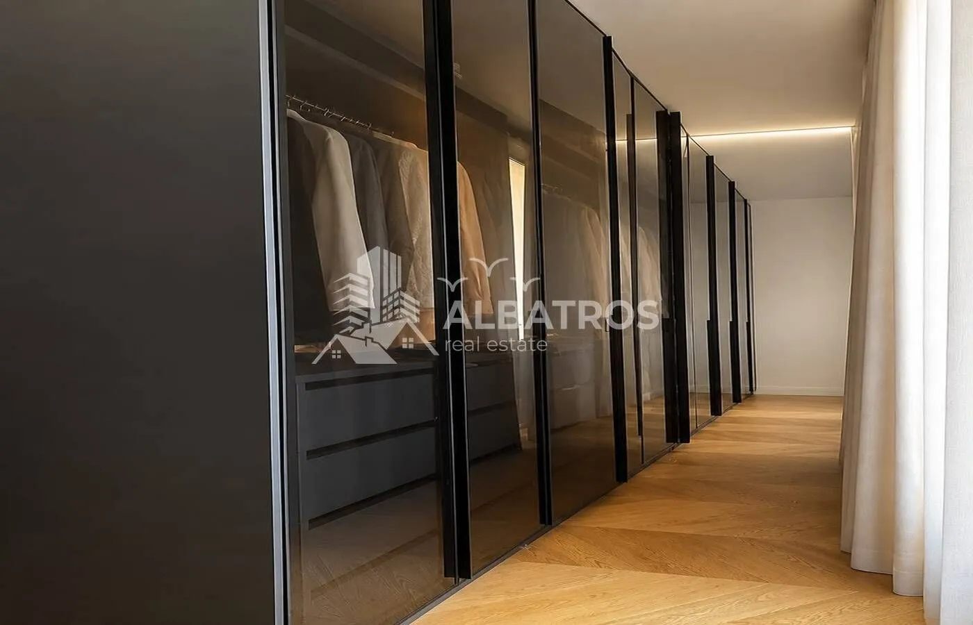 Sale, two bedroom apartment, 105m², Centar, Bar
