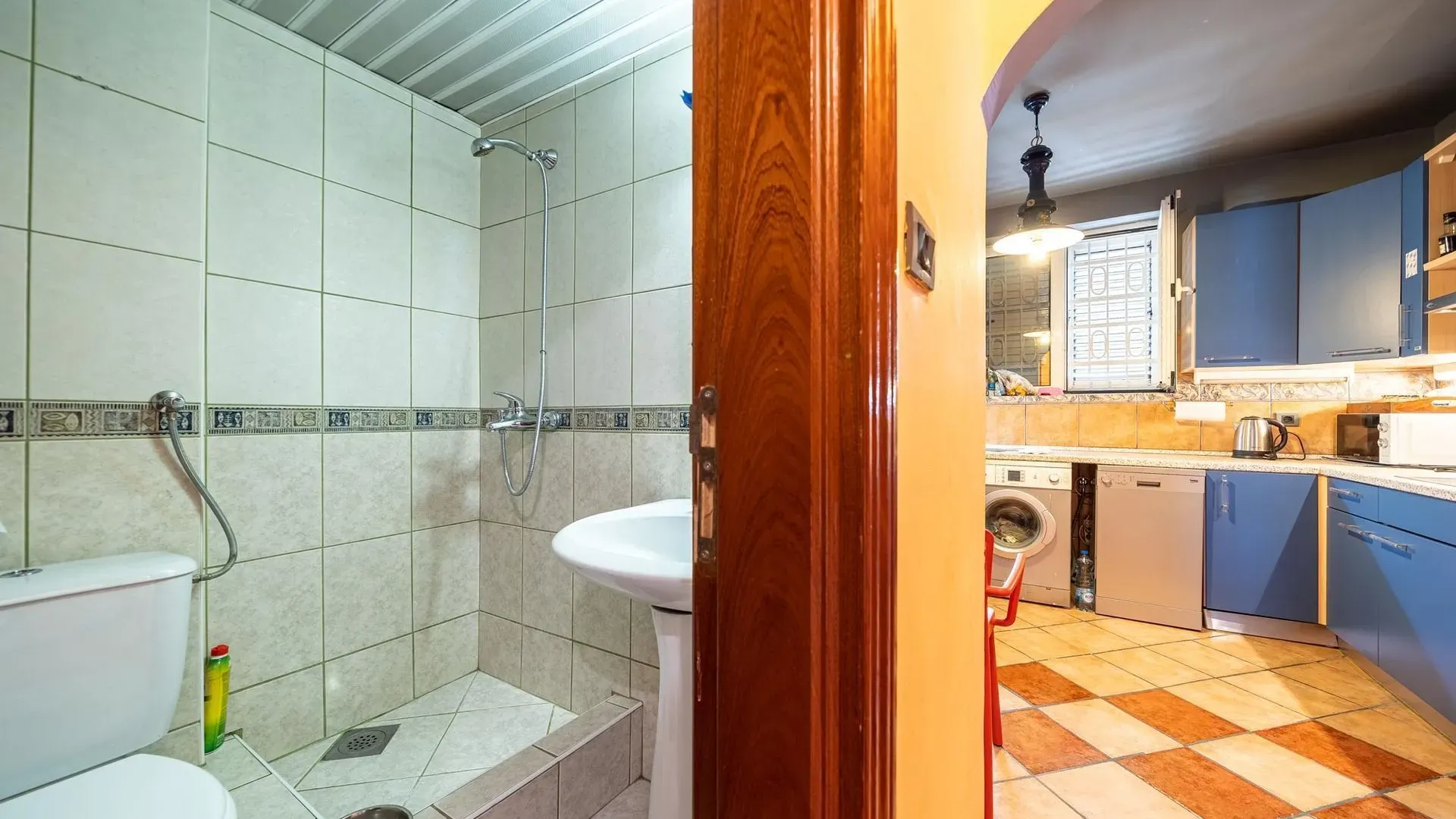 Prodaja, trosoban stan, 124m², Budva, Crna Gora