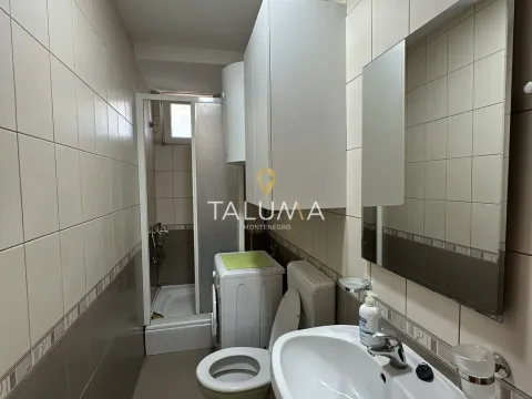 Izdavanje, jednosoban stan, 38m², Zagorič, Podgorica - image 4