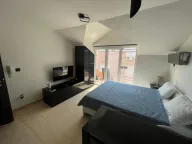 Izdavanje, garsonjera, 25m², Petrovac, Budva - image 1