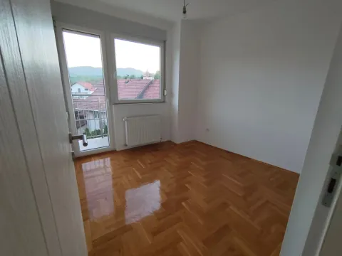 Prodaja, dvosoban stan, 55m², Centar, Loznica - image 6