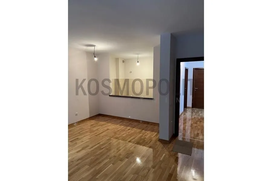 Sale, three bedroom apartment, 74m², Vračar Hram, Vračar Sve Podlokacije