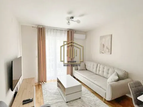 Izdavanje, jednosoban stan, 40m², Zabjelo, Podgorica