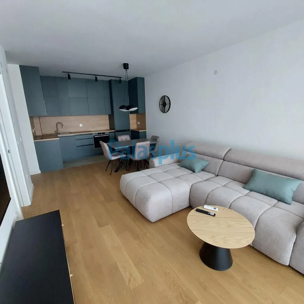 Rent, three bedroom apartment, 74m², Stari Grad, Beograd