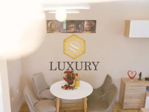 Izdavanje, dvosoban stan, 78m², Centar, Podgorica - image 6