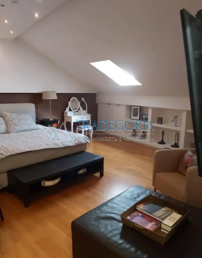 Prodaja, trosoban stan, 230m², Rafailovići, Budva