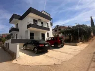 Izdavanje, kuća, 238m², Dobre Vode, Bar - image 13