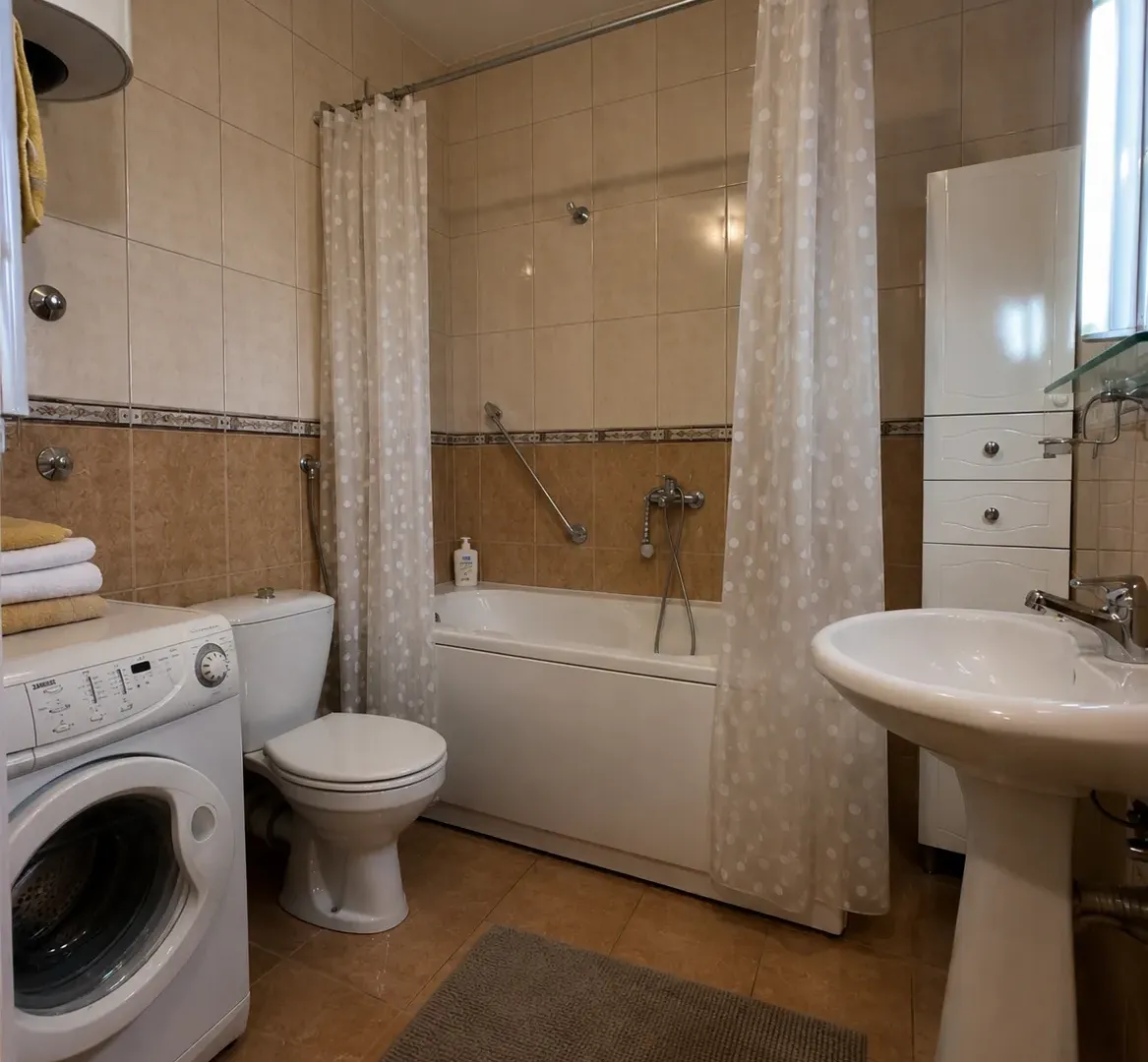 Izdavanje, dvosoban stan, 75m², Preko Morače, Podgorica