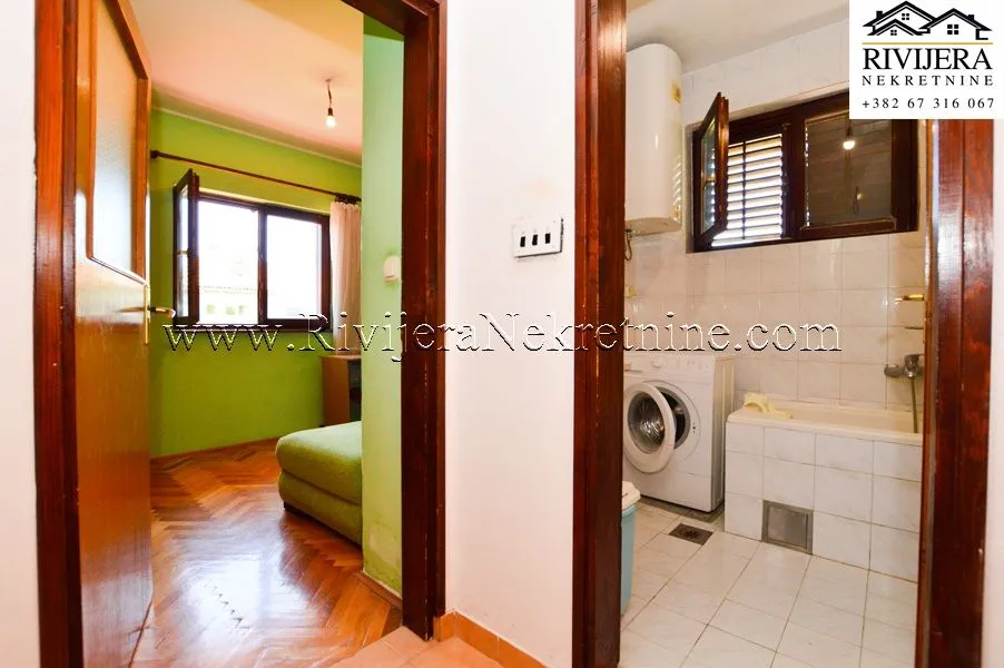 Prodaja, trosoban stan, 95m², Centar, Herceg Novi